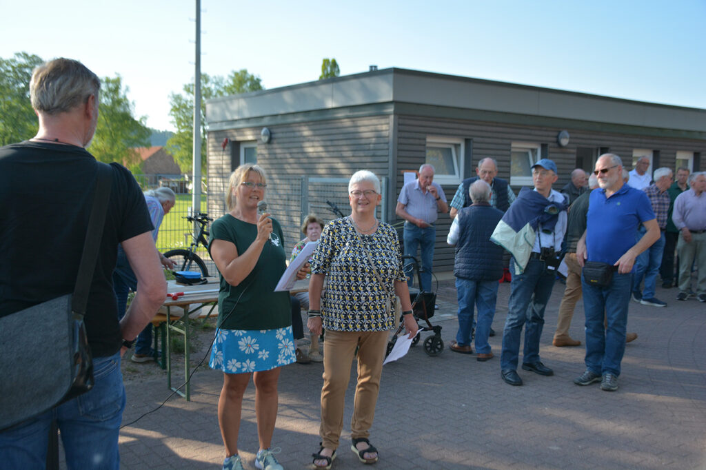 40 Jahre Maibaumsetzen in Boffzen: Tradition trifft Feierlaune