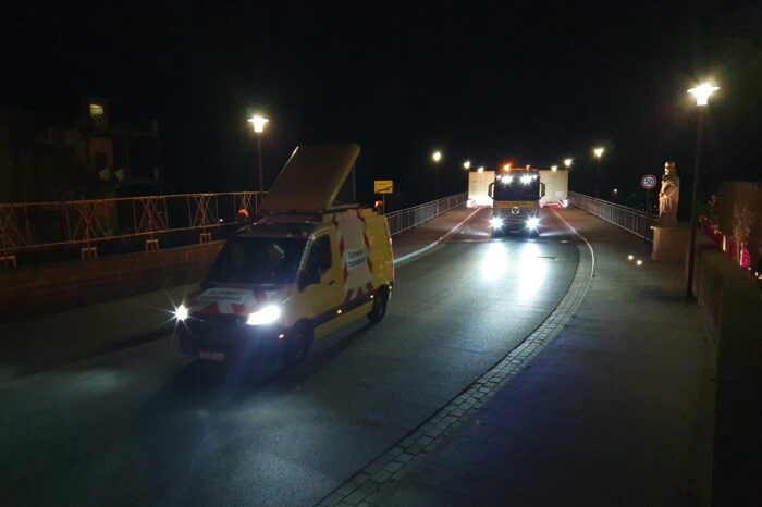 Gigantischer Nachteinsatz: Schwerlasttransport bringt Hightech aus Lauenförde auf den Weg nach Chile