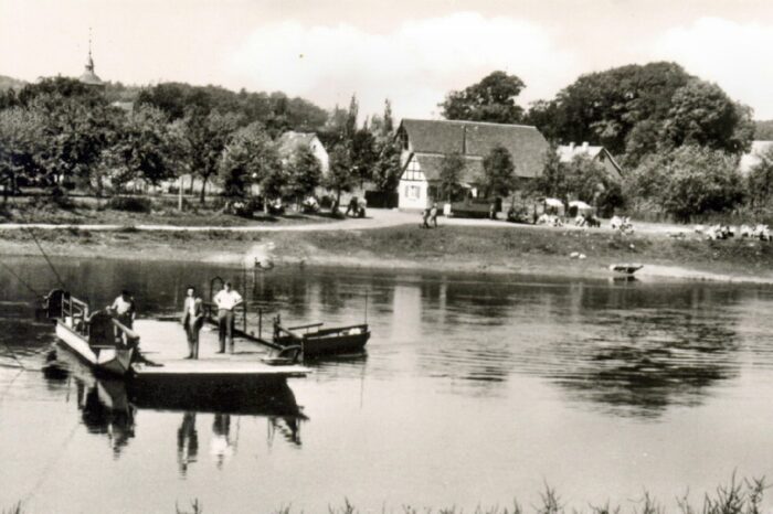 Über 200 Jahre Fährverkehr zwischen Wehrden und dem Eulenkrug