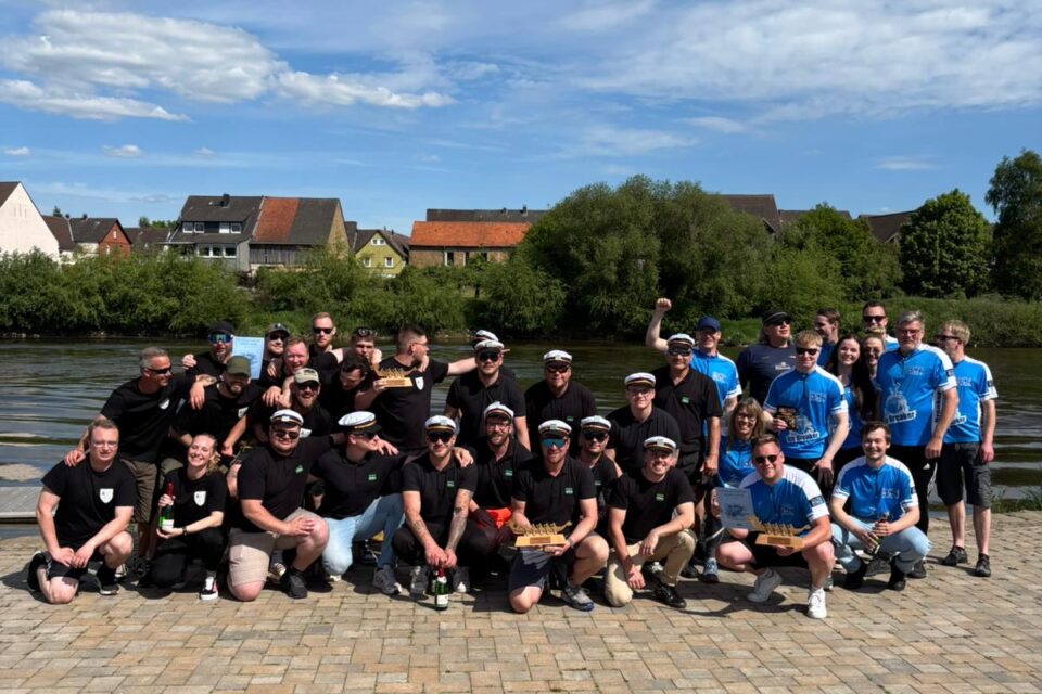 Die 3 erstplazierten Teams der Drachenboot-Regatta