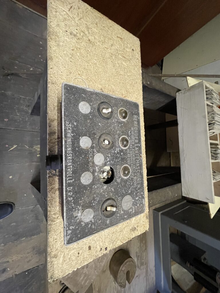 Steuerung der Läutmaschine