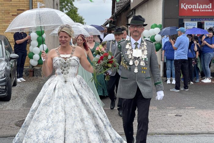 Schützenfest in Lauenförde: Vier Tage Brauchtum, Emotionen – und ein wenig Regen